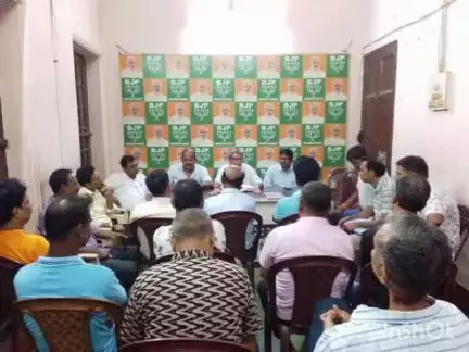 বালি-জগাছা: হাওড়া জেলা সদর বিজেপির কার্যালয়েতে ওবিসি মোর্চার বিশেষ গুরুত্বপূর্ণ বৈঠক উপস্থিত জেলা সভাপতি পঞ্চানন তলাতে