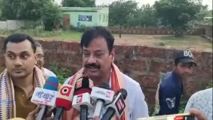 ଜଟଣୀ: ୧୧ ନଂ ୱାର୍ଡରେ ସାମ୍ବାଦିକ ଭବନ ଶିଳାନ୍ୟାସ କାର୍ଯ୍ୟକ୍ରମରେ ଯୋଗ ଦେଇ ଖୋର୍ଦ୍ଧା ବିଧାୟକ ରଖିଲେ ପ୍ରତିକ୍ରିୟା