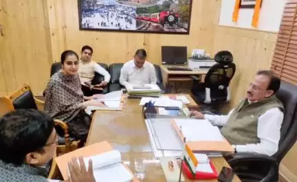 शिमला शहरी: उद्योग मंत्री हर्षवर्धन ने शिमला में कहा, हस्तशिल्प और हथकरघा उत्पादों को बढ़ावा देने की आवश्यकता है