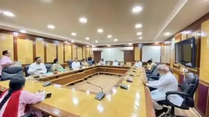 बदनापूर: अनुसूचित जाती कल्याण समिती आढावा बैठकीला आमदार नारायण कुचे यांनी विधान भवन मुंबई येथे लावली उपस्थिती