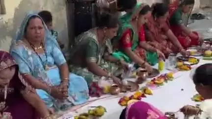 શહેરના ખંડોબા અને બગેશ્વર મહાદેવ મંદિર ખાતે વટસાવિત્રી વ્રત નિમિત્તે વિશેષ પૂજાનું આયોજન કરવામાં આવ્યું