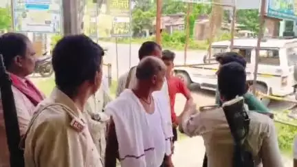 पीरपैंती: प्यालापुर: सी राज क्लासेस कोचिंग सेंटर में लाठी-डंडों से हमला, 5 छात्र घायल, सीसीटीवी फुटेज सामने आया