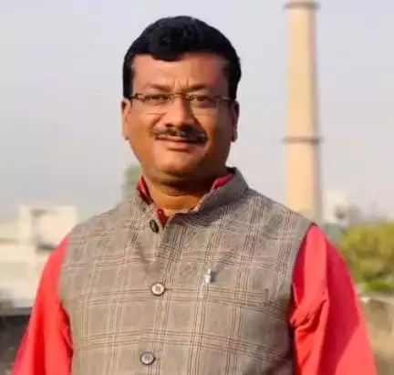 रायपुर: कांग्रेस प्रवक्ता धनंजय सिंह ठाकुर ने कहा, भाजपा सरकार के संरक्षण में रेत तस्करी रोकने गए पत्रकार पर हुआ हमला