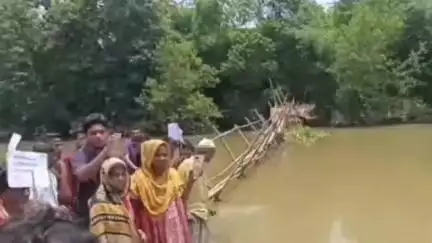 হাইলাকান্দি: শিলান্যাশের তিন মাস পরেও পাত্রয়ালা ও শুক্লবৈদ্য পাড়ায় নির্মাণ শুরু হয়নি পাকা সেতু বলে প্রতিবাদে ভুক্তভোগীরা