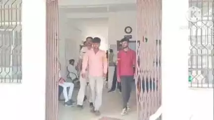 खुरई: शादी का झांसा देकर युवती से दुष्कर्म करने वाले 2 आरोपी गिरफ्तार, दूसरी जगह शादी कराने वालों पर भी मामला दर्ज