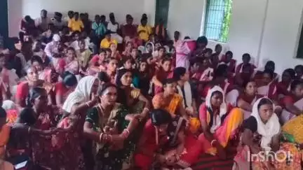 ବୀରମିତ୍ରପୁର: ନୂଆଗାଁ ବ୍ଲକର ଖୁଣ୍ଟଗାଁ ଠାରେ କଳାକାରମାନଙ୍କୁ ସଚେତନତା ନେଇ ବୈଠକ ଅନୁଷ୍ଠିତ।