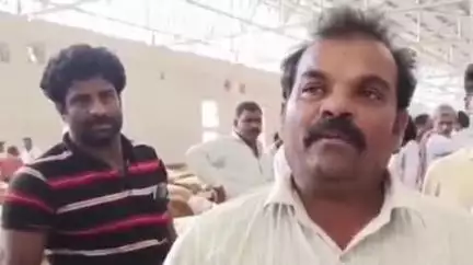 మార్కాపురం: పొదిలి వేలంకేంద్రంలో పొగాకు కు మద్దతు ధర కల్పించాలని రైతు ఆవేదన