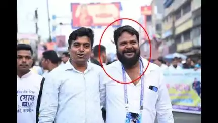 কাকদ্বীপ: কাকদ্বীপে পঞ্চায়েত সদস্যের স্ত্রীর ভোটার লিস্টের নাম নিয়ে অভিযোগ দায়ের মহকুমা শাসকের দপ্তরের