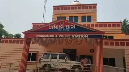 ଧର୍ମଶାଳା: ମିର୍ଜାପୁର ଗ୍ରାମରେ ଗତ ମାସ ୧୫ ତାରିଖ ସନ୍ଧ୍ୟା ସମୟରେ ସାନ୍ଧ୍ୟରାଣୀ ମଲ୍ଲିକ ଓ ତାଙ୍କ ପରିବାର ଉପରେ ଆକ୍ରମଣ ଘଟଣାରେ ଜଣେ ଗିରଫ