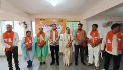 વડોદરા પૂર્વ: વોર્ડ -13 વિસ્તાર માં વોર્ડ કાર્ય શાળા નુ આયોજન કરવામાં આવ્યુ