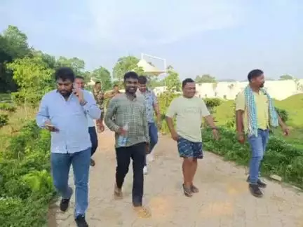 पोटका: पोटका विधायक संजीव सरदार ने मुक्तेश्वर धाम परिसर में बन रहे बायो डाइवर्सिटी पार्क का निरीक्षण किया
