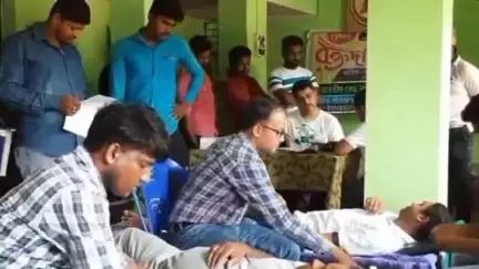 দাঁতন ২: ধনেশ্বরপুরে স্বেচ্ছায় রক্তদান শিবিরের আয়োজন করা হলো