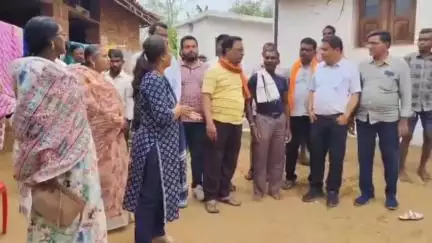 मालडोंगरी में आकाशीय बिजली गिरने से 2 मासूम बच्चों की हुई मौत, जिला पंचायत अध्यक्ष नम्रता सिंह ने परिजनों से की मुलाकात