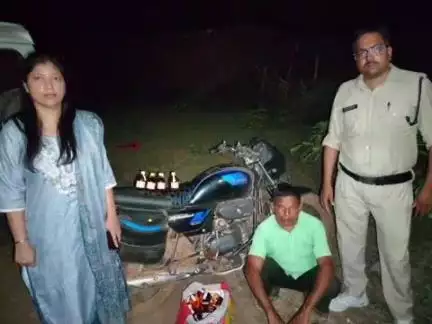 अभनपुर: अभनपुर थाना क्षेत्र अंतर्गत ग्राम पचेड़ा से एक आरोपी को अवैध शराब के साथ किया गया गिरफ्तार