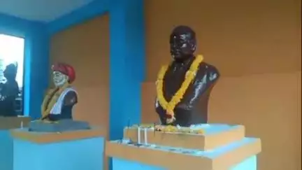 मालेगाव: त्रिरत्न बुद्ध विहार अशोक नगर येथे पौर्णिमेनिमित्त त्रिशरण पंचशील गाथेचे पठण
