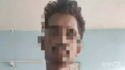 परसा: परसा थाना क्षेत्र से पुलिस ने तीन शराबियों को गिरफ्तार कर छपरा न्यायालय भेजा