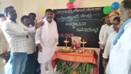 ಸಿಂಧನೂರು: ತಾಲೂಕಿನ ಏಳನೇ ಮೈಲ್ ಕ್ಯಾಂಪ್ನಲ್ಲಿ ಅಂಗನವಾಡಿ ಕೇಂದ್ರ ಉದ್ಘಾಟನೆ ಮಾಡಿದ ಶಾಸಕ ಆರ್ ಬಸನಗೌಡ