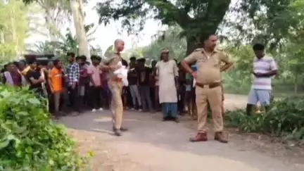 तमकुही राज: धर्मपुर पर्वत में झाड़ियों में खून से लथपथ मिला एक युवक का शव