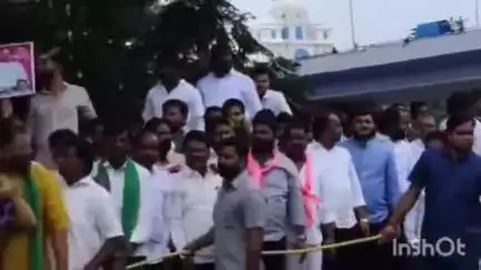 ఖైరతాబాద్: మాజీ సీఎం కెసిఆర్ విచారణ నేపథ్యంలో నగరంలోని బి ఆర్ కే భవన్ వద్ద