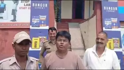 डुंडा: वडुंडा चौकी पुलिस ने चोरी हुआ मोबाइल फोन 10 मिनट में बरामद कर गुजराज के तीर्थयात्री को सुरक्षित लौटाया