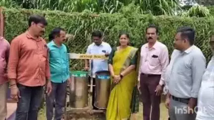ಶಿರಸಿ: ನಗರಸಭೆಯಿಂದ ಉದ್ಯಾನವನದಲ್ಲಿ ಕಸದ ತೊಟ್ಟಿ ಆಳವಡಿಕೆ : ದೇವಿ ಕೆರೆಯಲ್ಲಿ ಸಾಂಕೇತಿಕ ಉದ್ಘಾಟನೆ