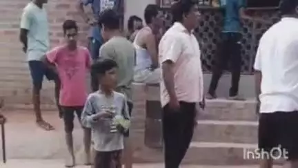 बांगरमऊ: आसत मोहिद्दीनपुर गांव  में दलित परिवार को भंडारे से रोका,बेटे को प्रसाद नहीं दिया, बेटी को मंदिर में नहीं घुसने दिया