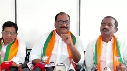 సిద్దిపేట అర్బన్: సిద్దిపేట జిల్లా కేంద్రంలోని బీజేపీ కార్యాలయంలో మీడియా సమావేశం నిర్వహించిన ఎమ్మెల్సీ ఏవీఎన్ రెడ్డి