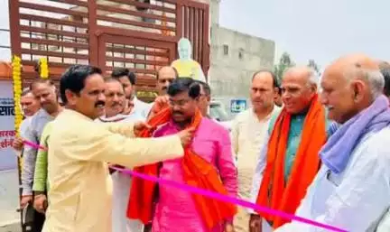 नौगढ़: भाजपा जिलाध्यक्ष ने संसद के साथ भाजपा जिला कार्यालय पर आयोजित प्रदर्शनी का उद्घाटन किया