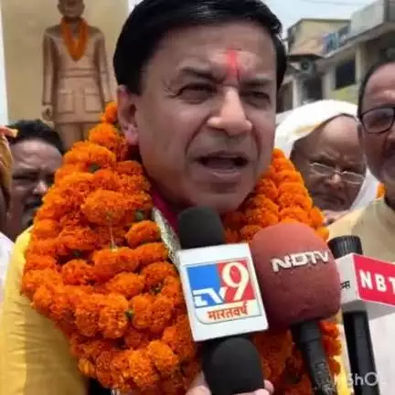 पांच देशो की यात्रा के बाद #देवरिया में #सांसद शशांक मणि त्रिपाठी