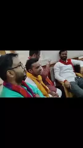 भाजपा जिलाध्यक्ष मऊ श्री Ramashraya Maurya जी से शिष्टाचार भेंट हुई 🙏 💐 🎊 🌹 🤝 ❤️