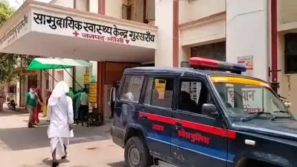 गरौठा: टोडीफतेहपुर थाना क्षेत्र में दबंगों ने पुरानी रंजिश के चलते बाइक सवार व्यक्ति के साथ की मारपीट, किया मरणासन्न