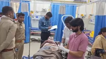 गाज़ीपुर: बोरसिया के पास हाइवे पर तेज रफ्तार ट्रेलर ने रिटायर्ड दारोगा को रौंदा, हालत गंभीर, बीएचयू ट्रॉमा सेंटर रेफर