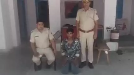 कोटड़ी: सातोला का खेड़ा चौराहा के पास बजरी के अवैध खनन व परिवहन पर कार्रवाई, एक डंपर ज़ब्त और एक चालक को किया गिरफ्तार
