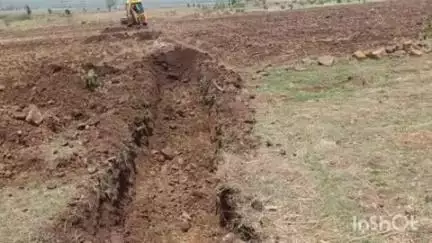 नसरुल्लागंज: किशनपुर वन क्षेत्र में वन विभाग की कार्रवाई, ग्रामीणों के सहयोग से 3 हेक्टेयर भूमि अतिक्रमण मुक्त