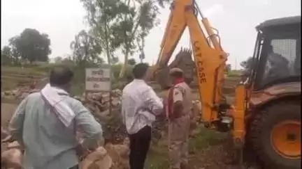 लाडपुरा: कोटा विकास प्राधिकरण की टीम ने गोविंदपुरा बल्लोप में 25 बीघा और गोरधनपुरा में 19 बीघा पर पीला पंजा चलाकर हटाया अतिक्रमण