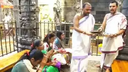 ముక్కంటిని దర్శించుకున్న విజయనగరం ఎమ్మెల్సీ కావలి గ్రీష్మ ప్రసాద్