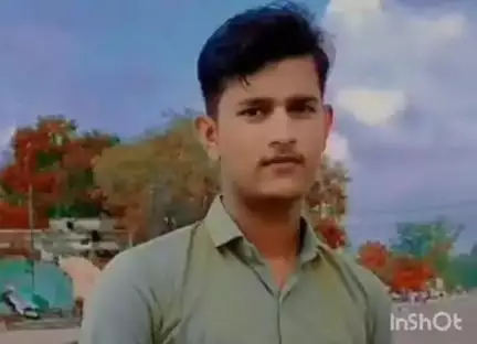 उरई: डकोर थाना क्षेत्र में तेज रफ्तार डंपर ने ट्रैक्टर चालक को मारी टक्कर, चालक की हुई दर्दनाक मौत