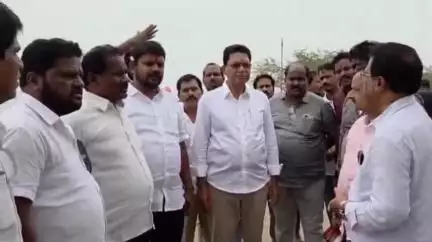 అంతర్వేది పుష్కరాల రేవును పరిశీలించిన ఎమ్మెల్యే దేవ వరప్రసాద్