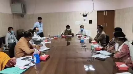 कांके: सदर अस्पताल सभागार में उपायुक्त की अध्यक्षता में अस्पताल प्रबंधन समिति की बैठक हुई