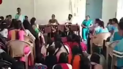 దర్శి: దొనకొండ వెలుగు కార్యాలయంలో కిశోర వికాసం ముగింపు కార్యక్రమంలో పాల్గొన్న సిడిపిఓ భారతి
