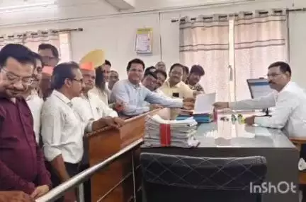 राजूरा: विविध सामाजिक संस्थांनी  राजुरा शहर व परिसरातील समस्यांचे शासन प्रशासनाला दिले निवेदन