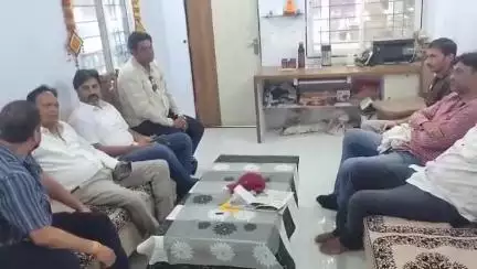 बड़वानी: जिले में क्रेशर संचालकों की हड़ताल से निर्माण कार्य प्रभावित, बड़वानी में 40 क्रेशर बंद, रॉयल्टी सीमा समेत 5 मांगें