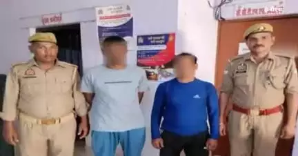 किरावली: अछनेरा से पुलिस ने दो वारंटियों को किया गिरफ्तार