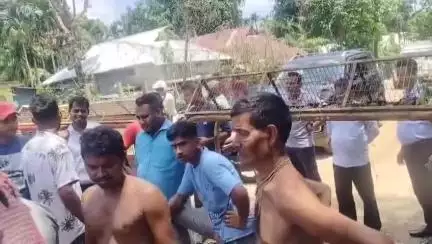 সোনামুড়া: বিদ্যুৎ ও জলের দাবিতে ধলিয়াই সোনামুড়া -মেলাঘর সড়ক অবরোধ #jansamasya