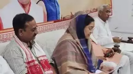 भिंड नगर: भिण्ड सांसद ने कहा - अमृत योजना के तहत स्टेशन का सौंदर्यीकरण और इटवा तक डबल रेलवे ट्रैक का काम जल्द होगा पूरा