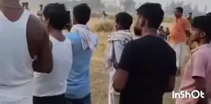 अकबरपुर: अम्बेडकरनगर में युवक की संदिग्ध परिस्थितियों में मौत, बाग में पेड़ से लटका मिला शव, दिल्ली में करता था पीओपी का काम