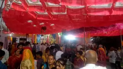 पिछोर  नगर में लोधी छात्रावास में भागवत कथा का आयोजन बहुत सुंदर एवं बहुत जरूर देखें सुश्री ज्योति साध्वी जी द्वारा