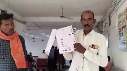 रायसेन: बांसखेड़ा में नल जल योजना अधूरी, ग्रामीण परेशान, कलेक्टर को सौंपा ज्ञापन