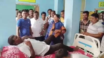 হরিশ্চন্দ্রপুর ১: রশিদাবাদ গ্রাম পঞ্চায়েত প্রাঙ্গণে রক্তদান শিবিরের আয়োজন, উপস্থিত BDO