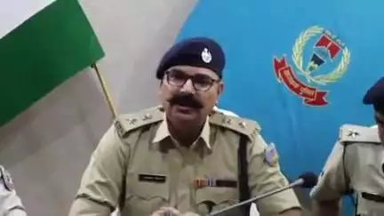 कोडरमा: कोडरमा स्टेशन रोड स्थित पुजा भंडार के पास छात्रों से लूटपाट का खुलासा